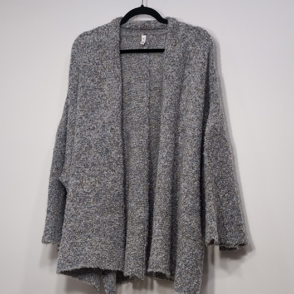 Wishlist | Minimalist Gray Speckled Knitted Cardigan Sweater Size M/L